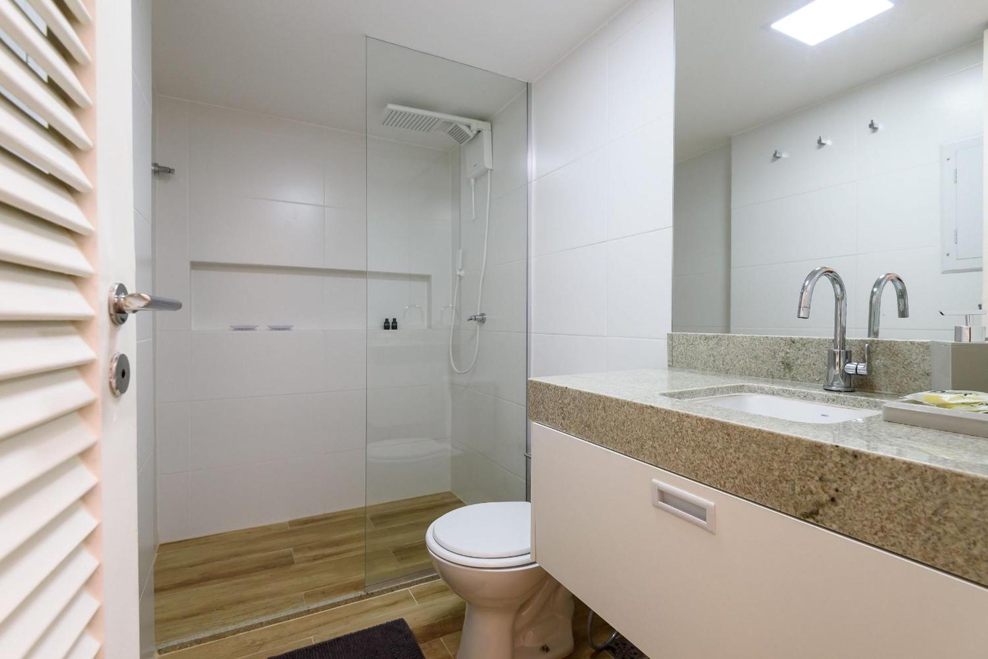 Apartamento 2qtos C/vista Mar Lateral A 40m Da | Txm 21s *